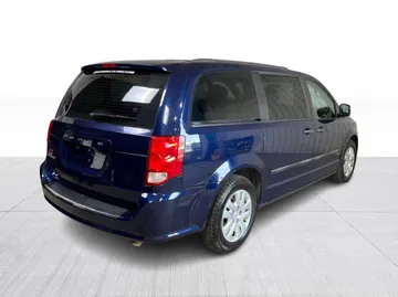 2017 Dodge Grand Caravan - image 12