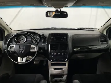2017 Dodge Grand Caravan - image 13