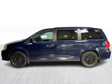 2017 Dodge Grand Caravan - image 4