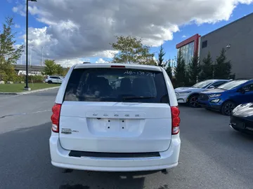 2019 Dodge Grand Caravan - image 6