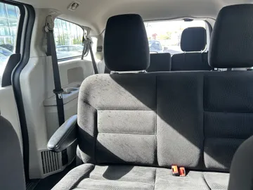 2019 Dodge Grand Caravan - image 8
