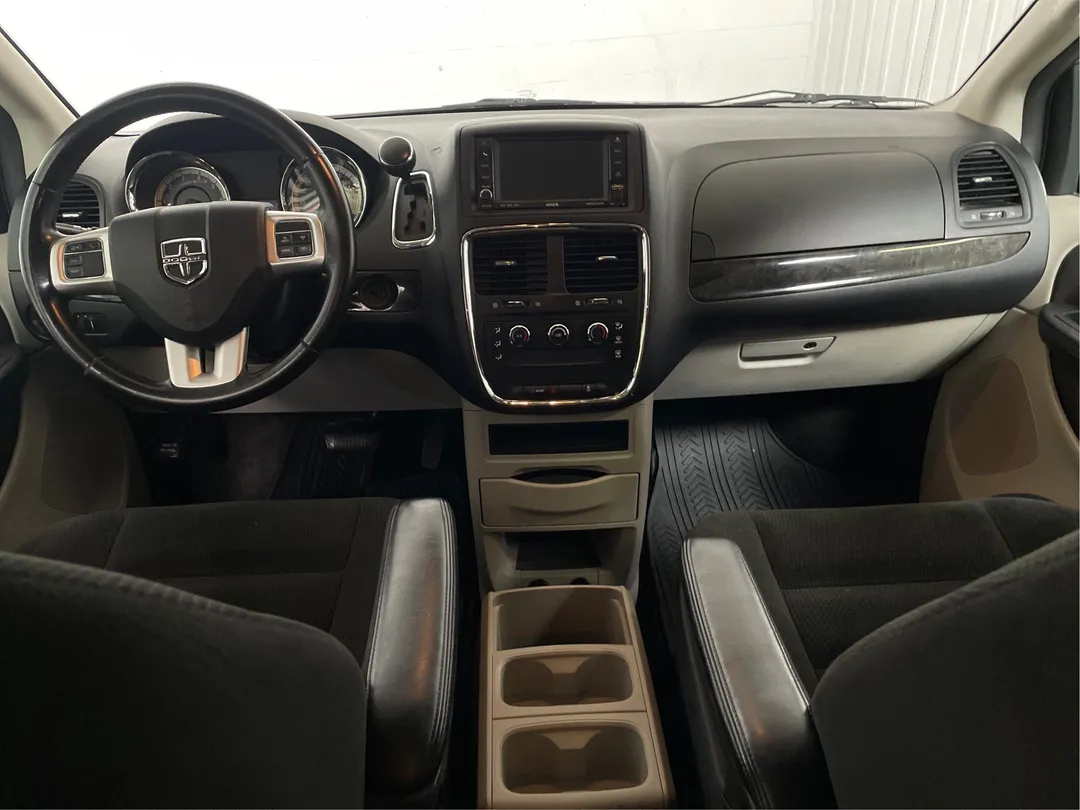 2016 Dodge Grand Caravan — photo 4