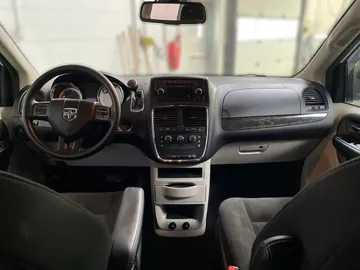 2019 Dodge Grand Caravan - image 4