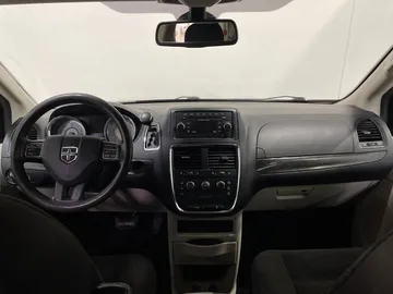 2019 Dodge Grand Caravan - image 4