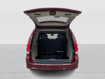 2019 Dodge Grand Caravan - image 12