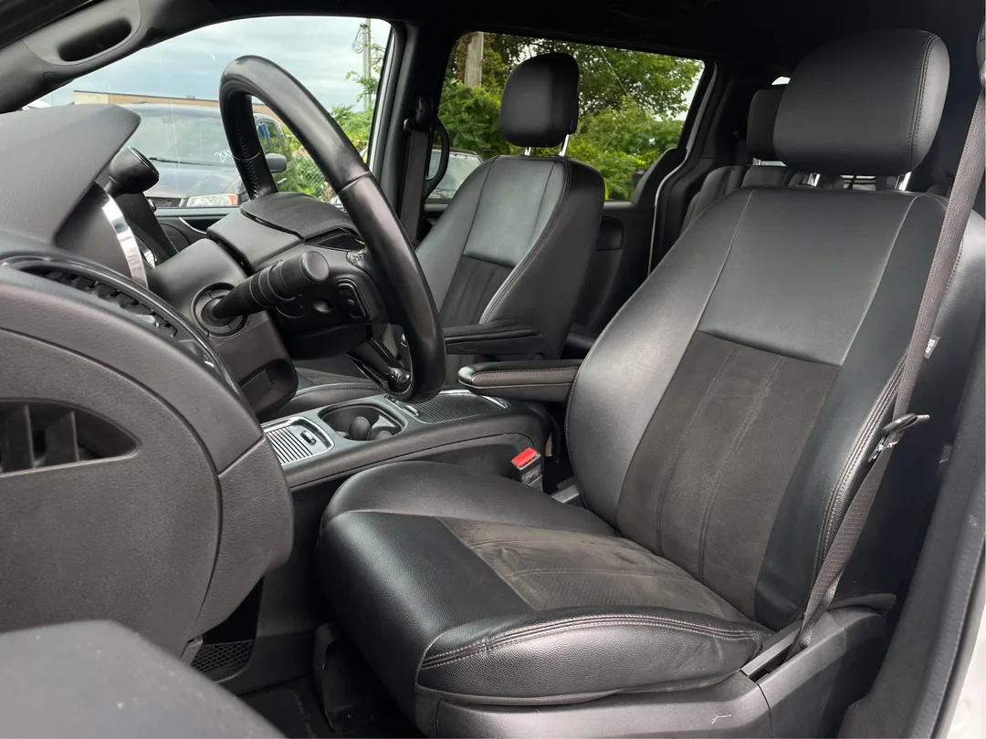 2019 Dodge Grand Caravan — photo 3