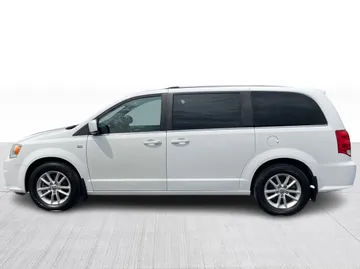 2019 Dodge Grand Caravan - image 9