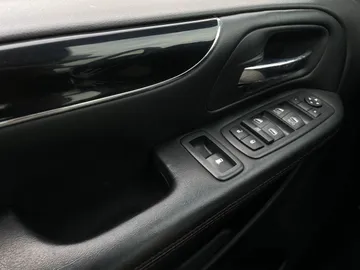 2019 Dodge Grand Caravan - image 20