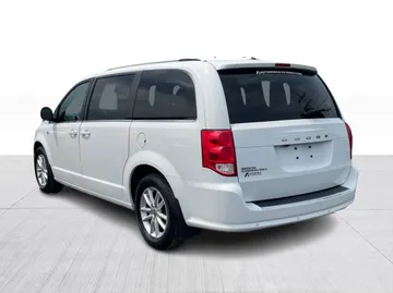 2019 Dodge Grand Caravan - image 10