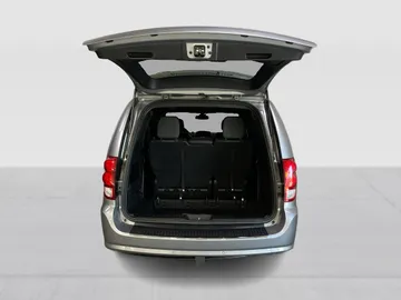2020 Dodge Grand Caravan - image 12