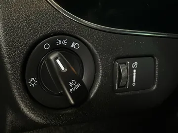 2020 Dodge Grand Caravan - image 17