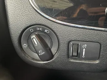 2020 Dodge Grand Caravan - image 17