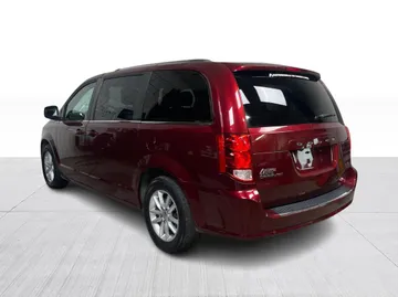 2020 Dodge Grand Caravan - image 10