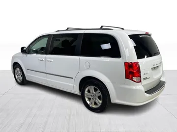 2016 Dodge Grand Caravan - image 10