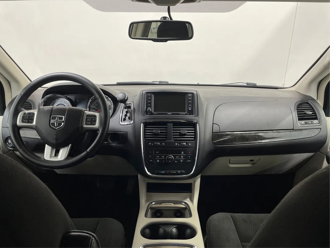 2016 Dodge Grand Caravan — photo 4