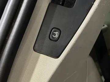 2016 Dodge Grand Caravan - image 30