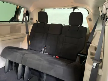 2016 Dodge Grand Caravan - image 15