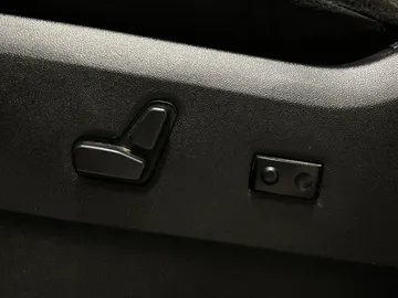 2016 Dodge Grand Caravan - image 18