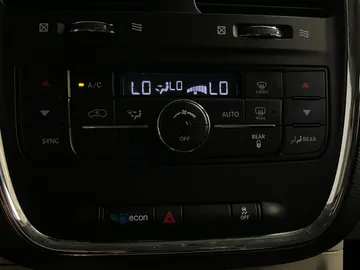 2017 Dodge Grand Caravan - image 20