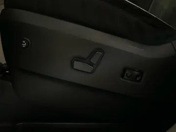2017 Dodge Grand Caravan - image 19