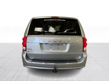 2020 Dodge Grand Caravan - image 11