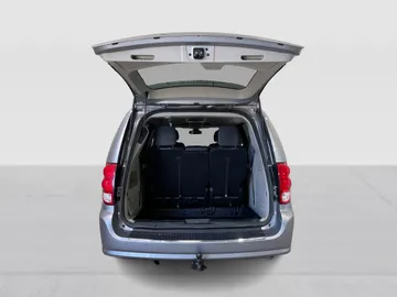 2020 Dodge Grand Caravan - image 12