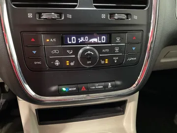 2019 Dodge Grand Caravan - image 19