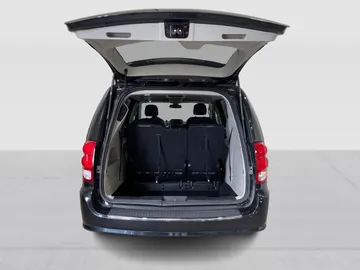 2019 Dodge Grand Caravan - image 12