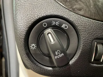 2019 Dodge Grand Caravan - image 25