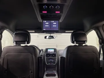 2017 Dodge Grand Caravan - image 29