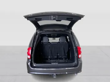 2017 Dodge Grand Caravan - image 12