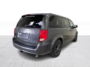 2017 Dodge Grand Caravan - image 13