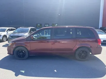 2020 Dodge Grand Caravan - image 4