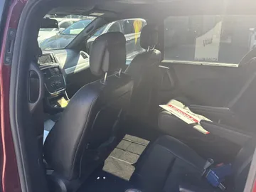 2020 Dodge Grand Caravan - image 7