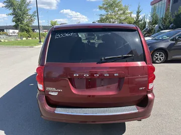 2020 Dodge Grand Caravan - image 6