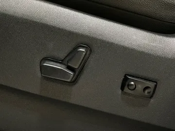 2020 Dodge Grand Caravan - image 18