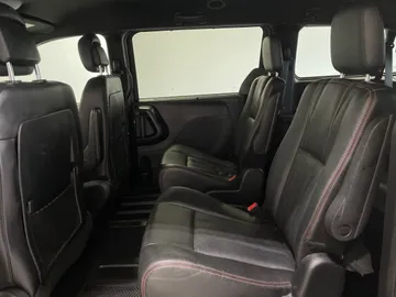 2020 Dodge Grand Caravan - image 14