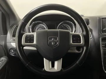 2020 Dodge Grand Caravan - image 23