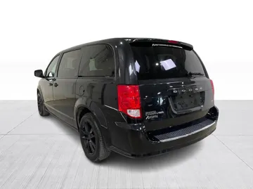 2020 Dodge Grand Caravan - image 10