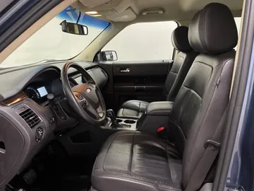2019 Ford Flex - image 3