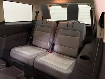 2018 Ford Flex - image 17