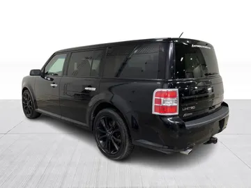 2018 Ford Flex - image 12
