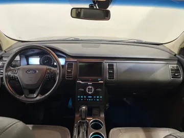 2018 Ford Flex - image 4