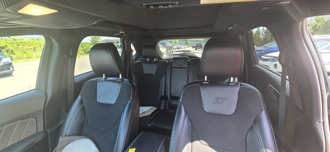 2021 Ford Edge — photo 6