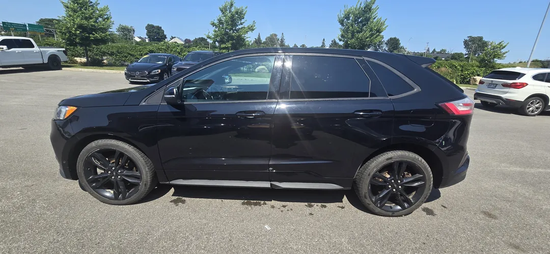 2021 Ford Edge — photo 4