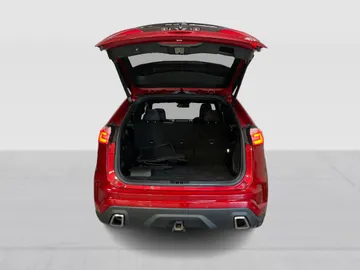 2022 Ford Edge - image 14