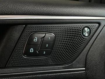 2022 Ford Edge - image 28