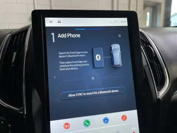 2022 Ford Edge - image 30
