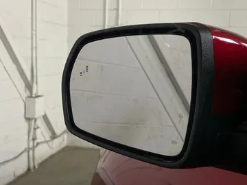 2022 Ford Edge - image 22