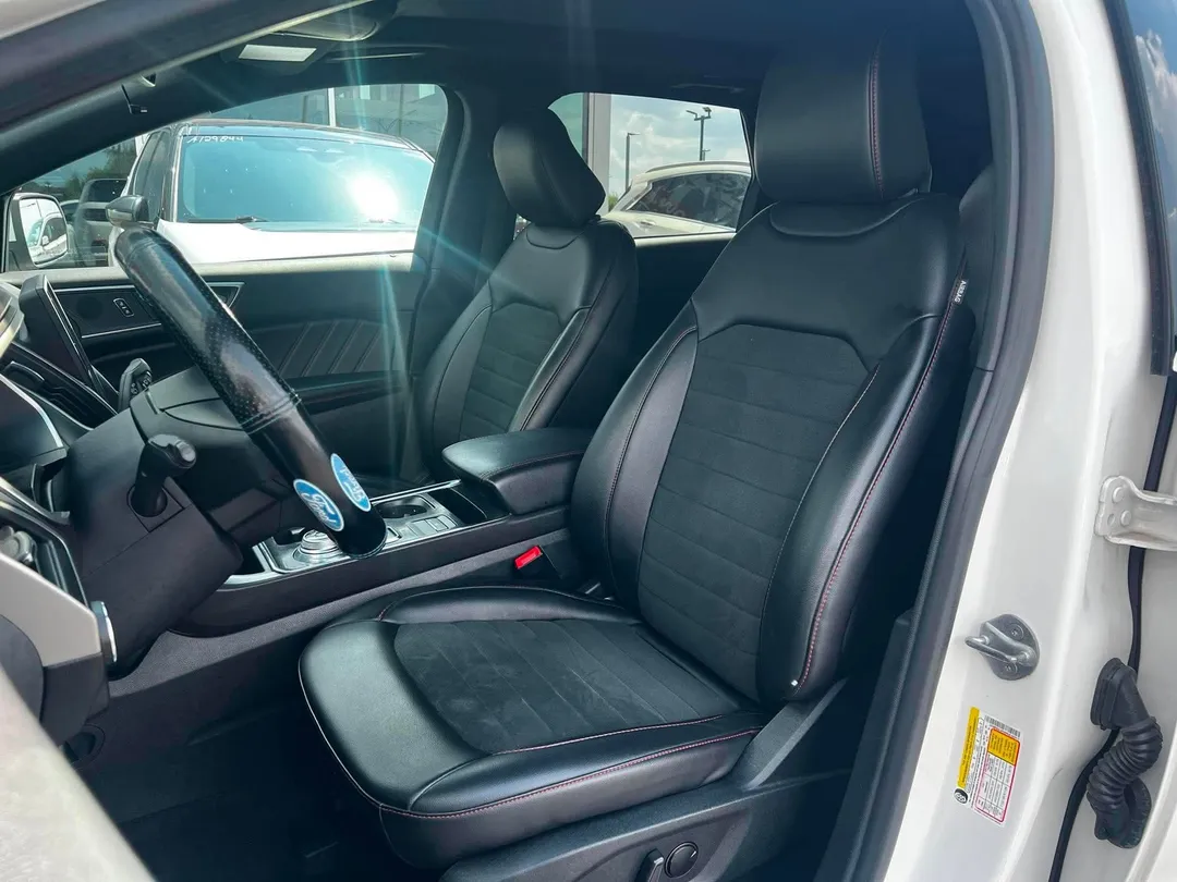 2021 Ford Edge — photo 7